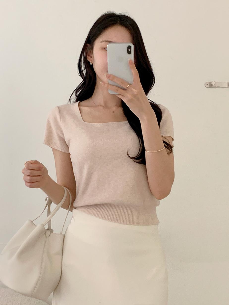 클로에 스퀘어넥 반팔 니트