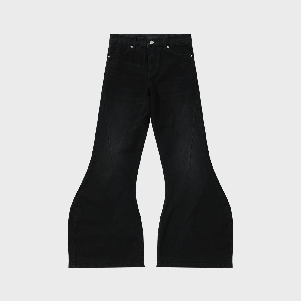 [우알롱] 커브 쉐입 블랙 데님 팬츠 블랙 : WOOALONG