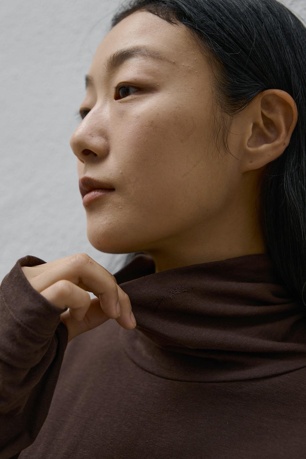 Finger Hole L/S T-shirt