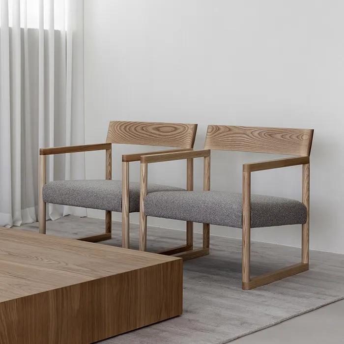 Round B Lounge Chair