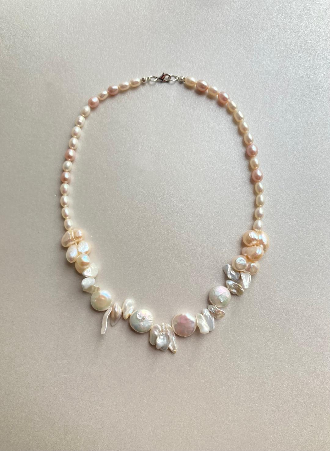 luna pearl necklace