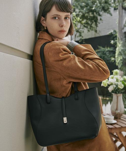 로드 미들 백 - 블랙