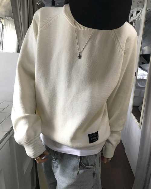 위크어스 [unisex] 패치 넘버 라운드 니트