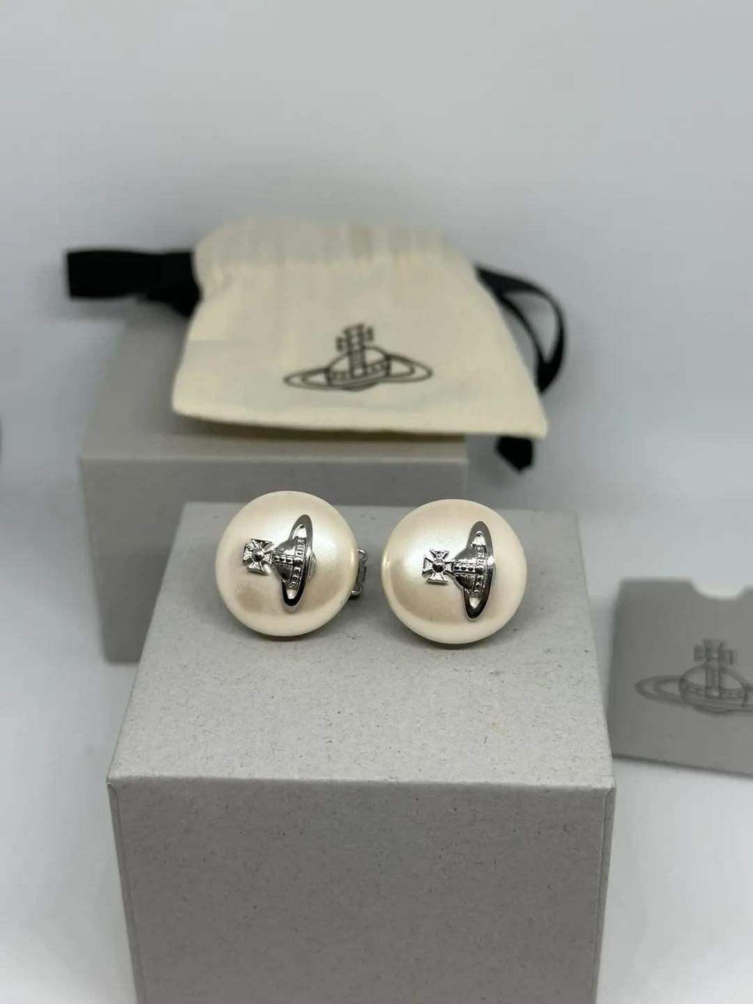 (n) [비비안 웨스트우드] 에밀루 귀걸이 | 후루츠패밀리