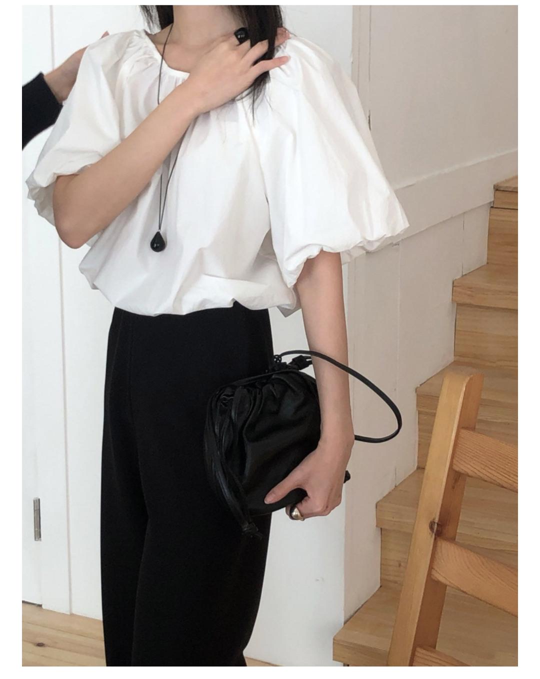 에센셜 블라우스