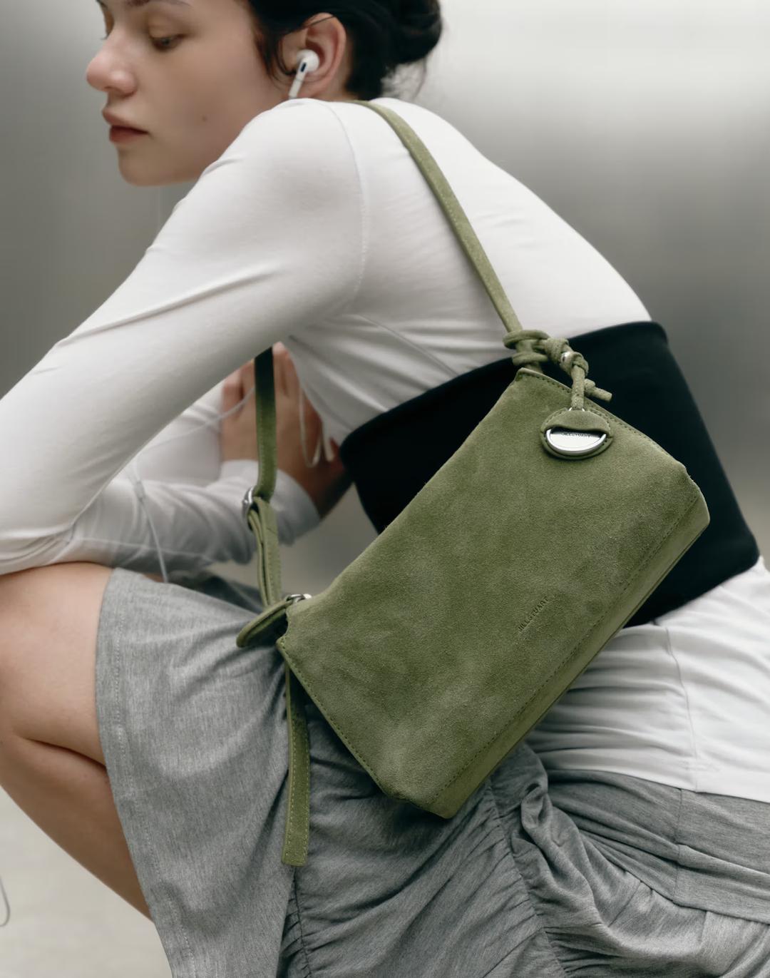 [MINUTE] 이태리스웨이드 미뉴트 참장식 미니숄더백 마차그린