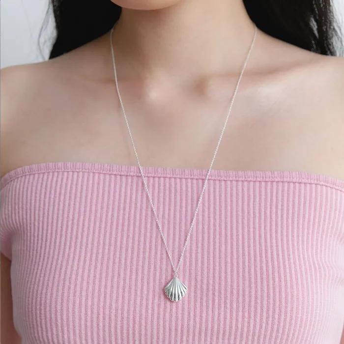 Shell necklace