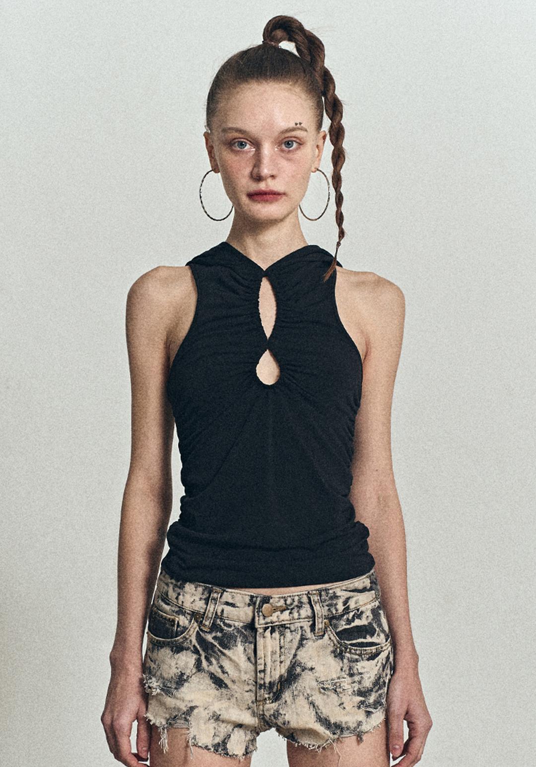 Hole Sleeveless Hoodie [Black]