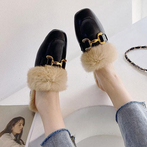 베리슈 여성 2컬러 홀스빗 밍크털 블로퍼 슬리퍼 뮬 실내화