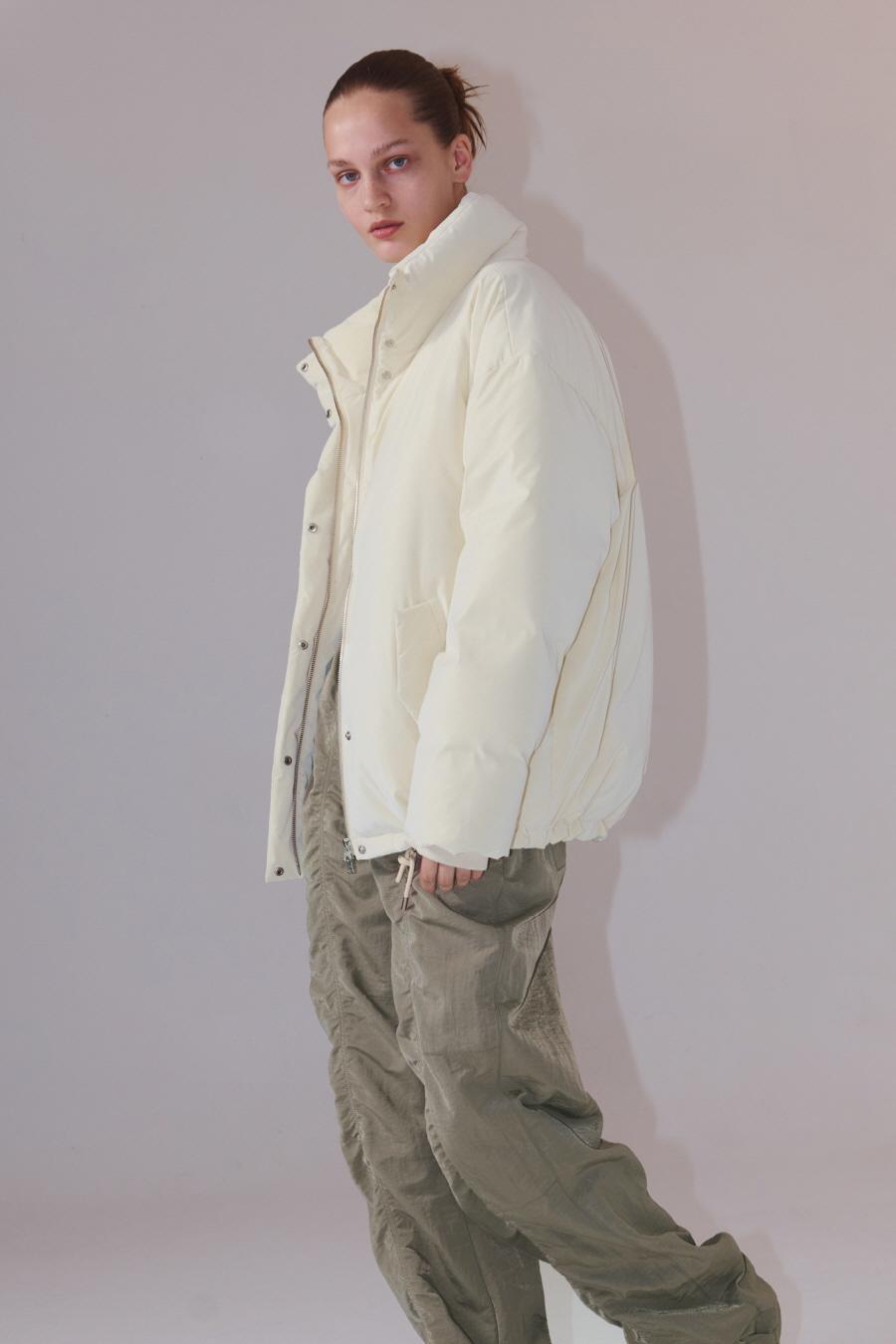 매트 글로시 구스 다운 자켓 CREAM