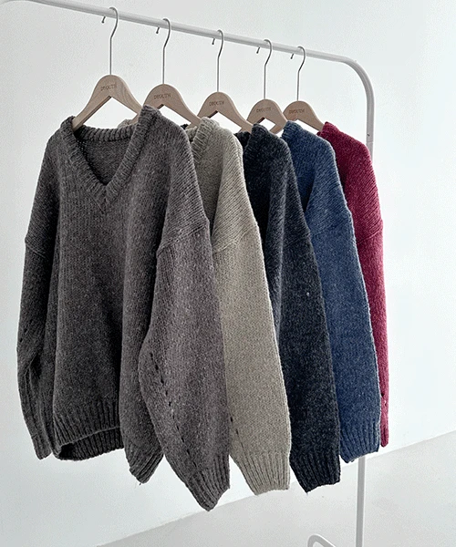 싸이 브이넥 니트