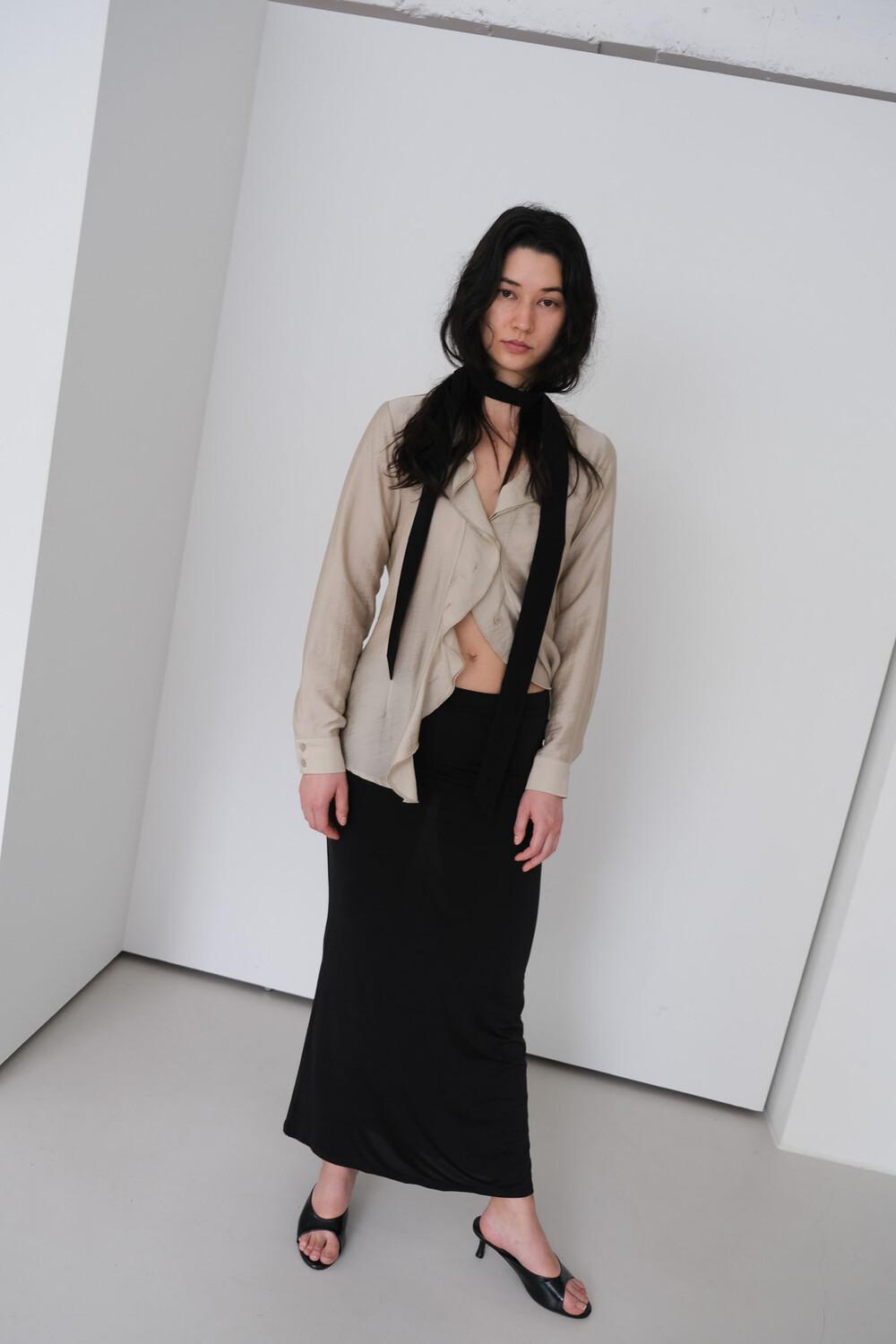 Bending Maxi Skirt / Black