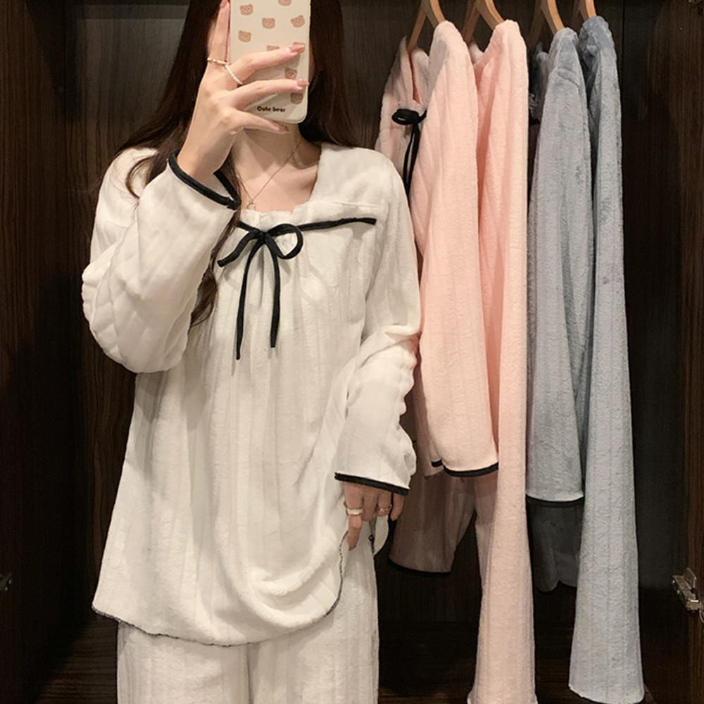 티티리 스퀘어넥 리본 골지 겨울 파자마 여성 공주 극세사 밍크 마약 수면 바지 기모 잠옷