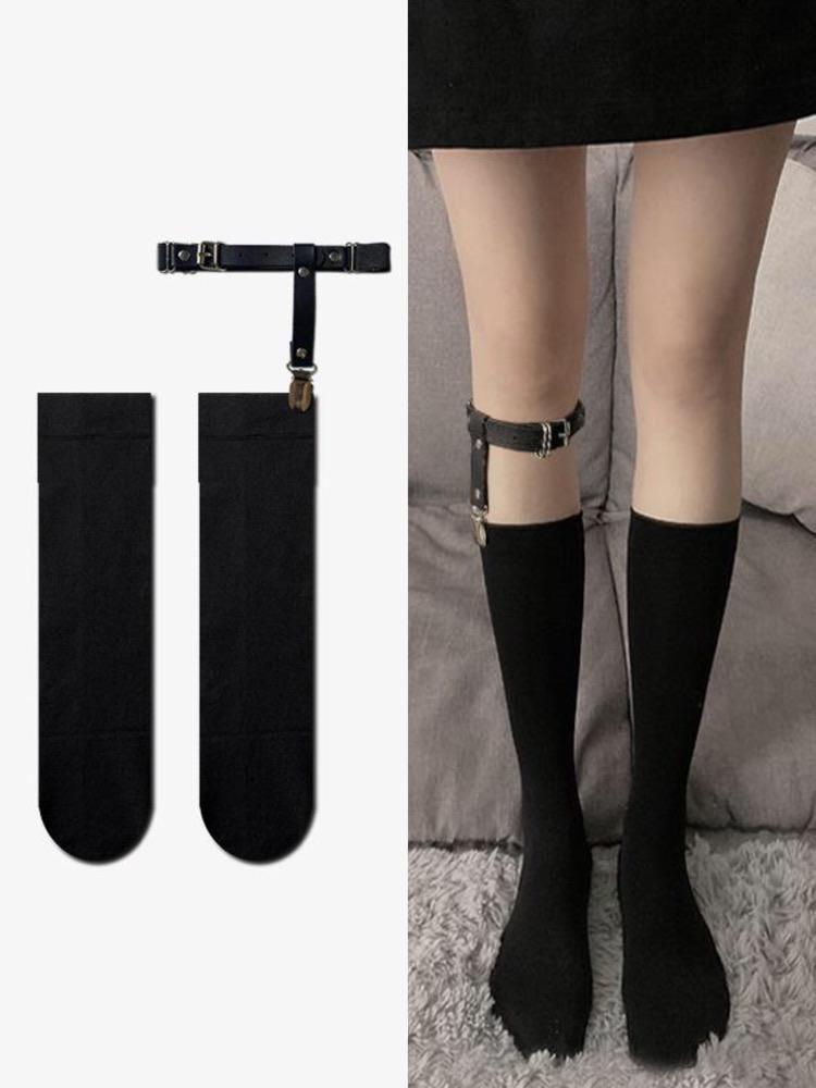 Against Garter Socks - Black / 32 cm