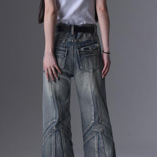 three-dimensional  heavy-duty washed micro-flare jeans