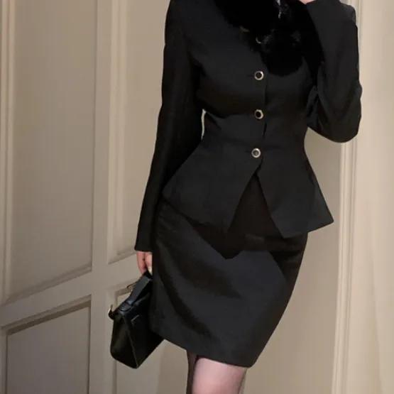 모임룩에 어울리는 블랙 투피스