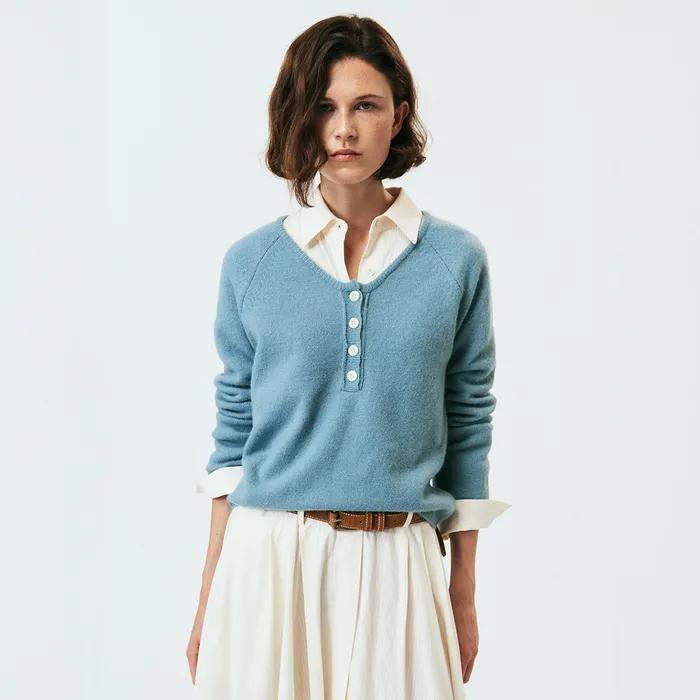 Button V-Neck NT_(Blue)