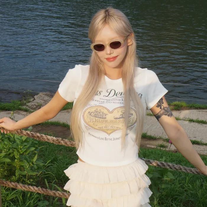 [4차][순이,하연PICK] DEWLING Heart Slim Crop Top WH_D254MSM102