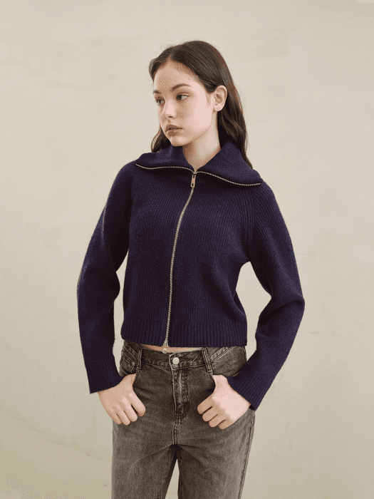 볼륨 레글런 니트 집업_네이비