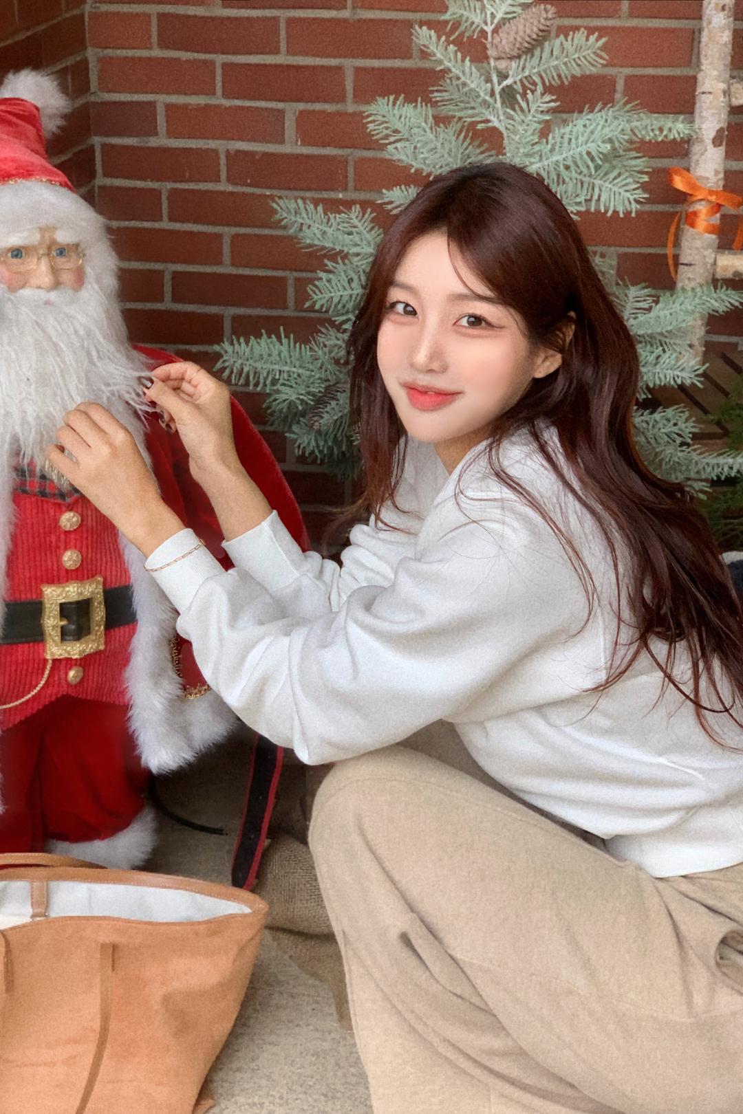 [자체제작/양기모] 브이넥 스노우 맨투맨