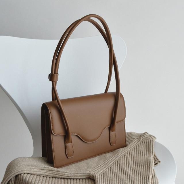 [리뷰 130개] 소가죽  숄더 클래식 바게트 미니 스퀘어백 직장인 가방 Ctm20223