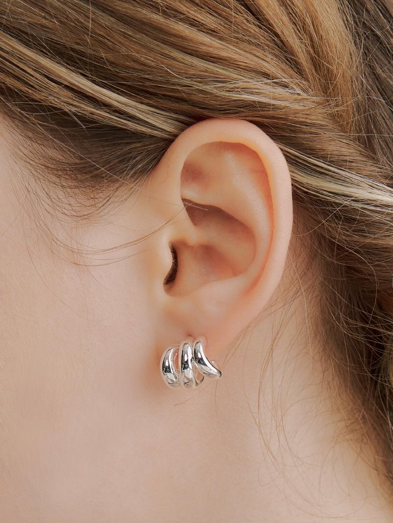 헤이 [유튜버PICK][태연, 김고은, 수지 착용]lilies earring 휴양지룩