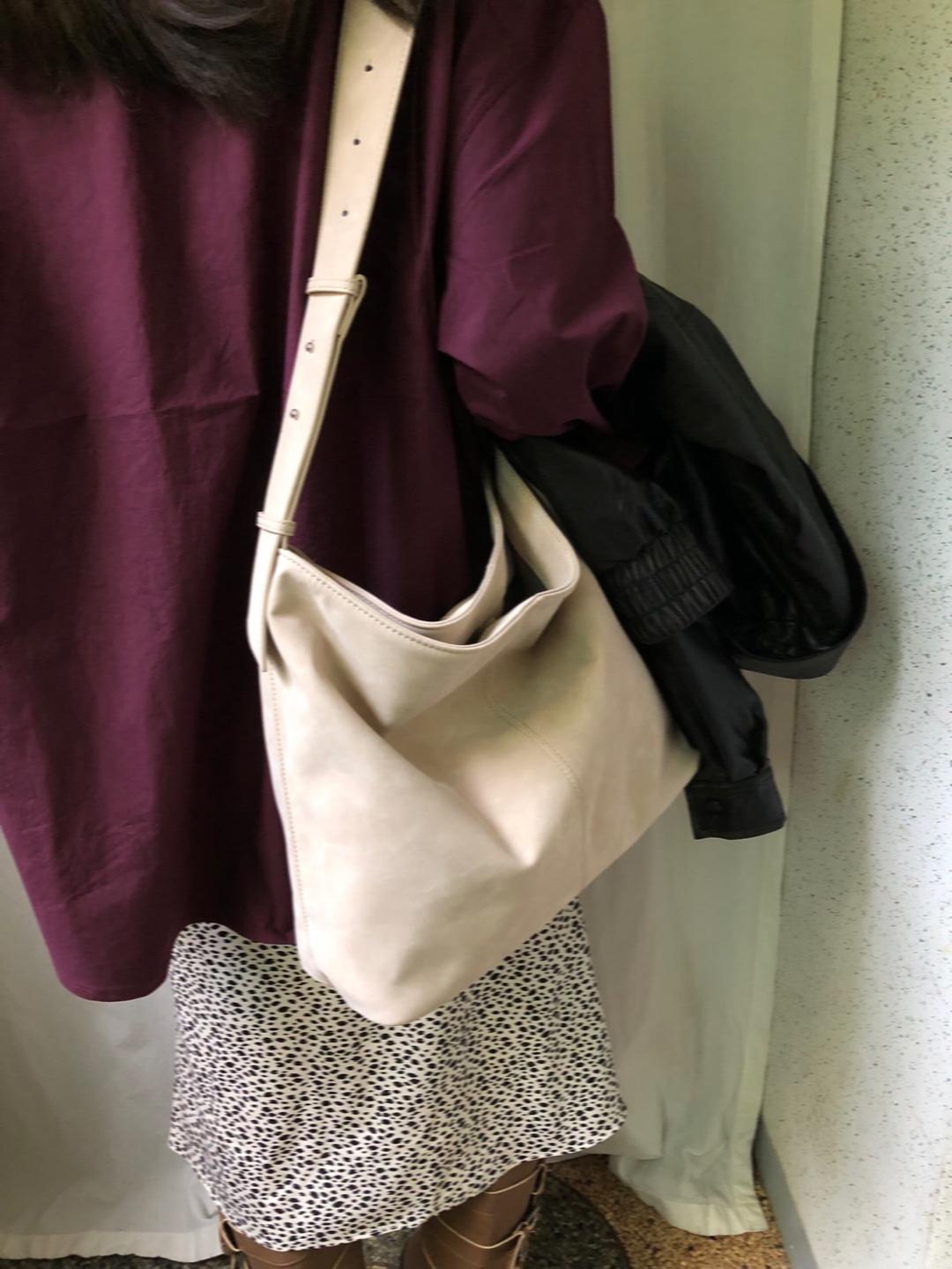 키이라 아이보리 스웨이드 백(미니백 세트)