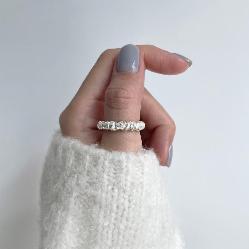 FRAGMENT OF RING  /  silver