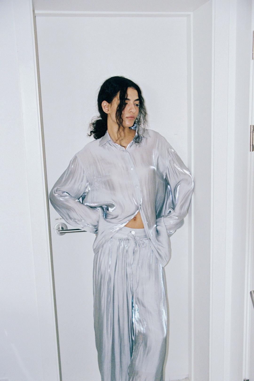 [3RD] GLOW SHIRTS - SILVER