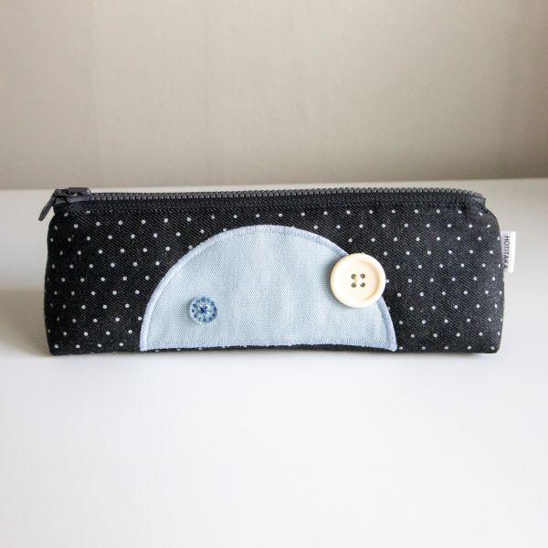 창문과 문고리가 달린 연필집(6)