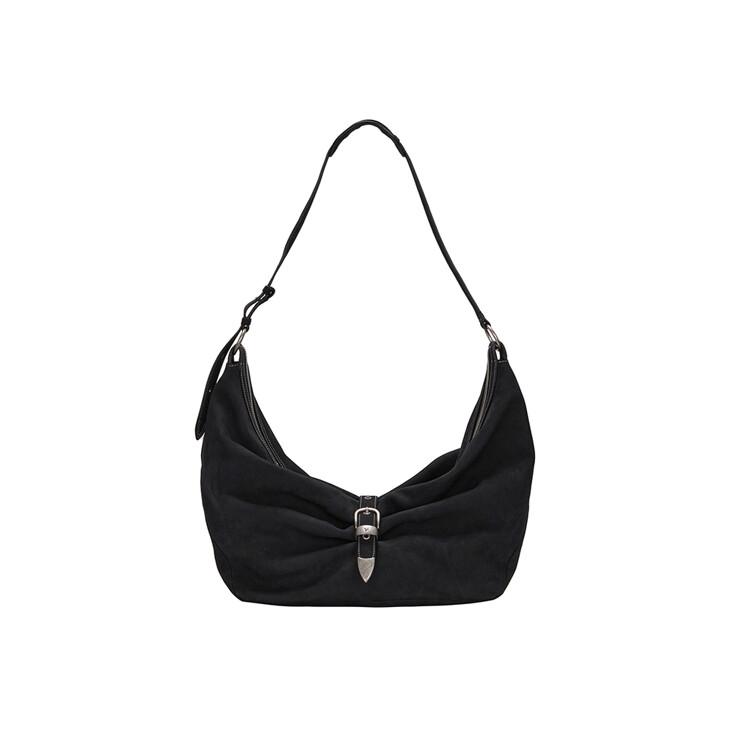 BELTED HOBO_black nubuck