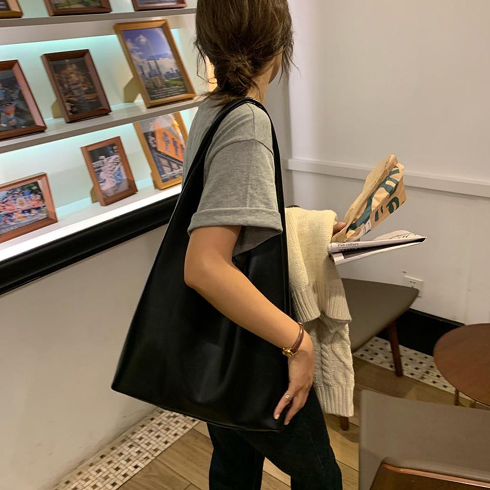 라이트 호보 숄더백