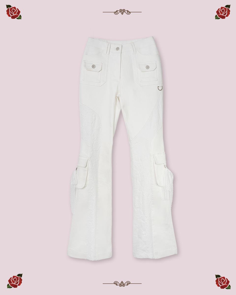 ROSE PATCH BOOTCUT PANTS [IVORY]