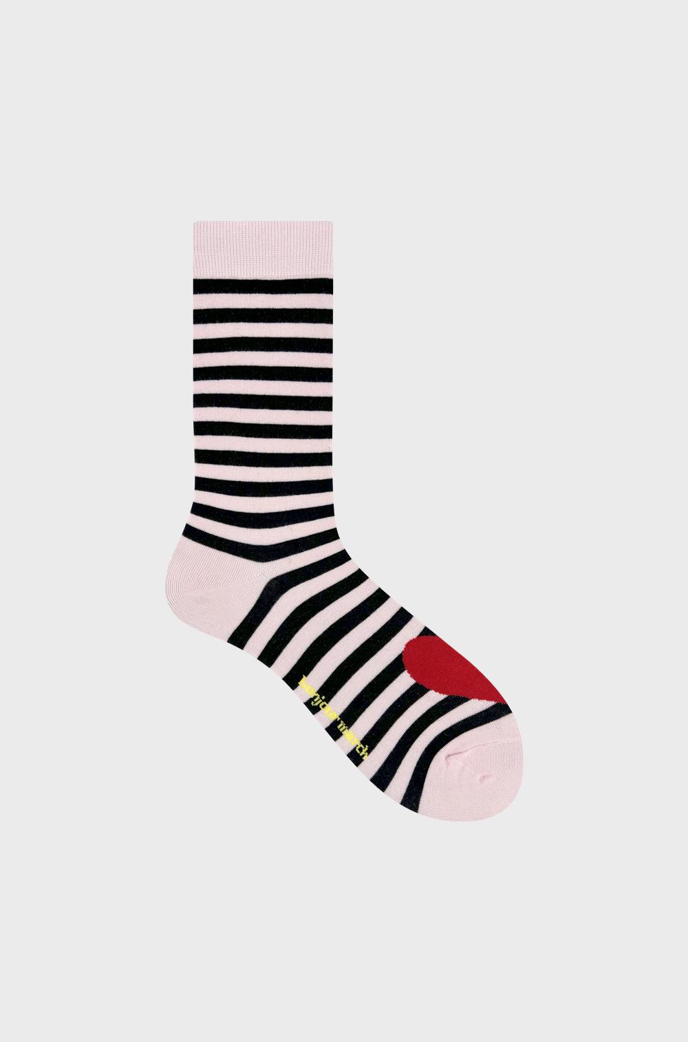 Heart stripe socks_red