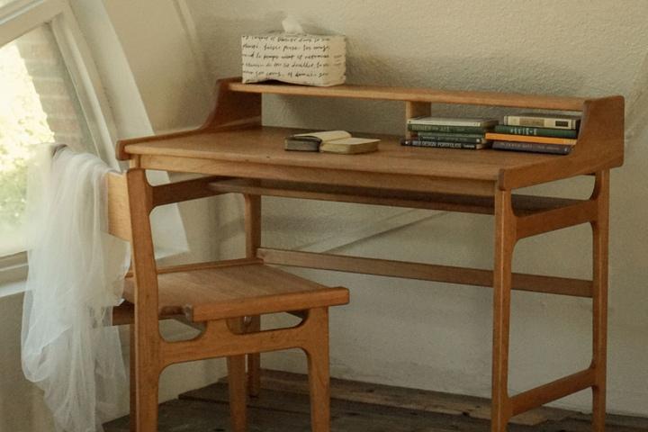 포엣 데스크 / Poet Desk