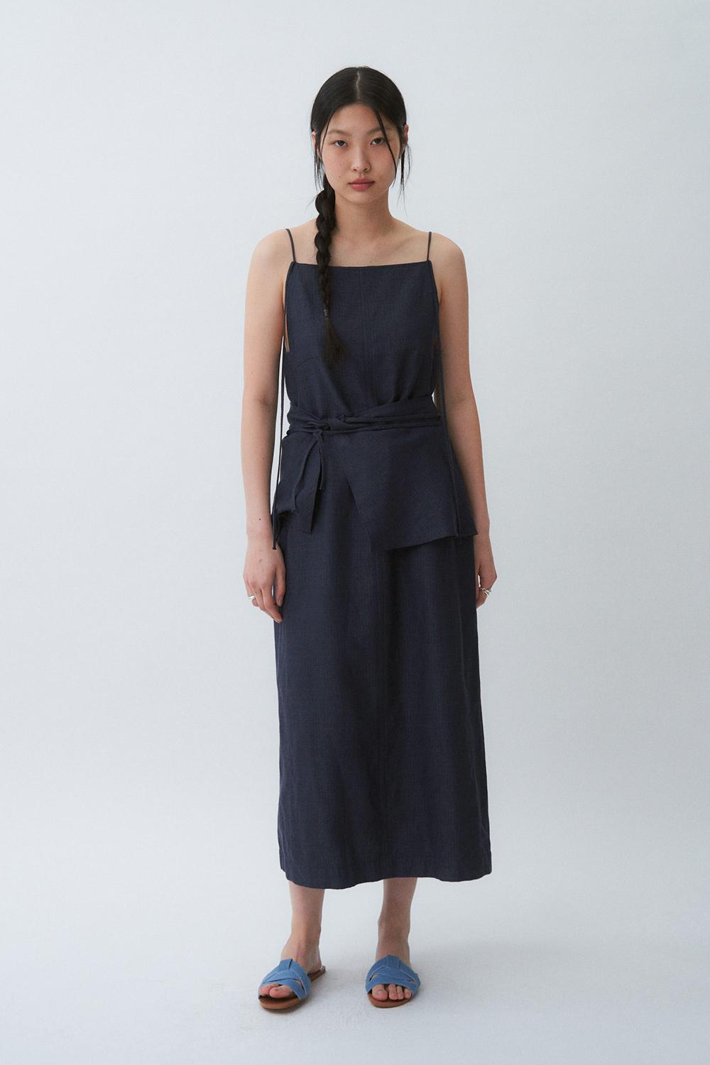 [10차 리오더] PANEL SLEEVELESS DRESS (NAVY)