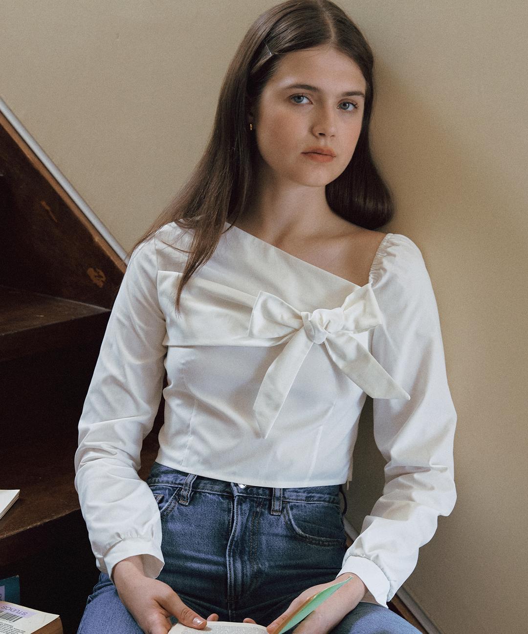 Cross the Ribbon Blouse ( White )