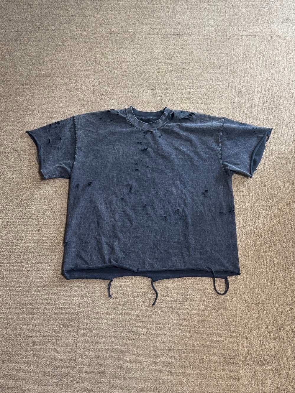 D.D.W Destroyed Cut Off Mineral Washed T-Shirt