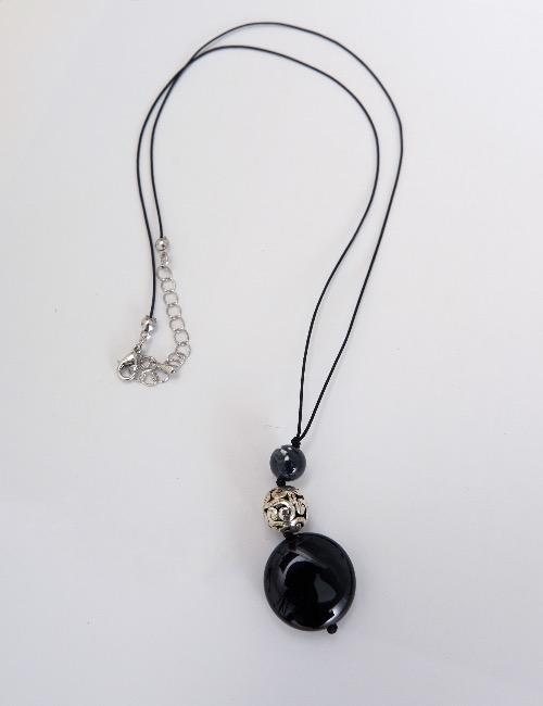 black round onyx necklace
