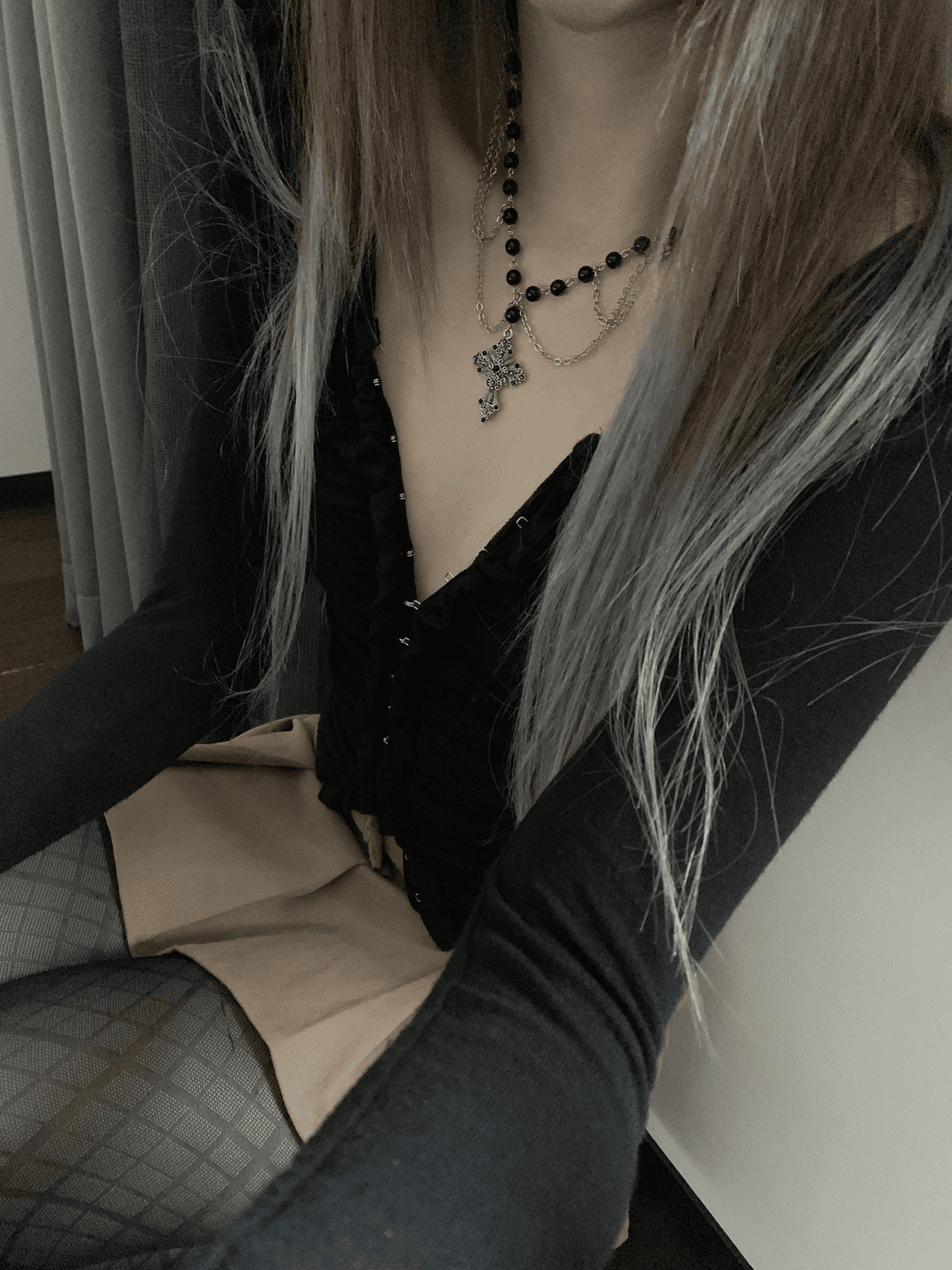 [only suzen] Requiem Cross Black Pearl Necklace