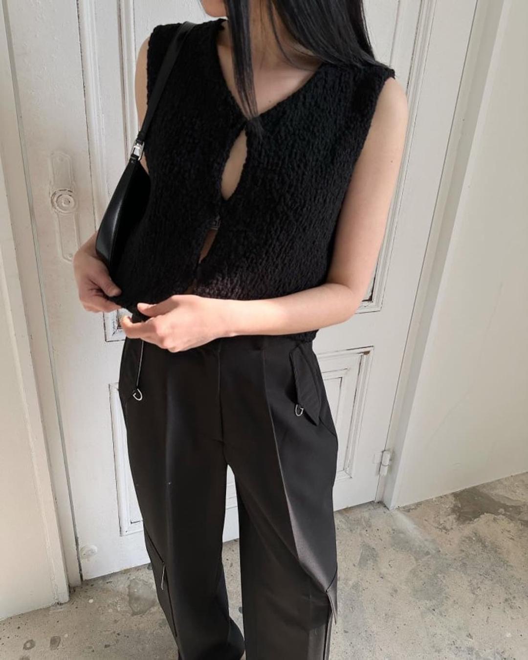 아키텍트 브리드 네추럴 베스트 블랙 | 후루츠패밀리