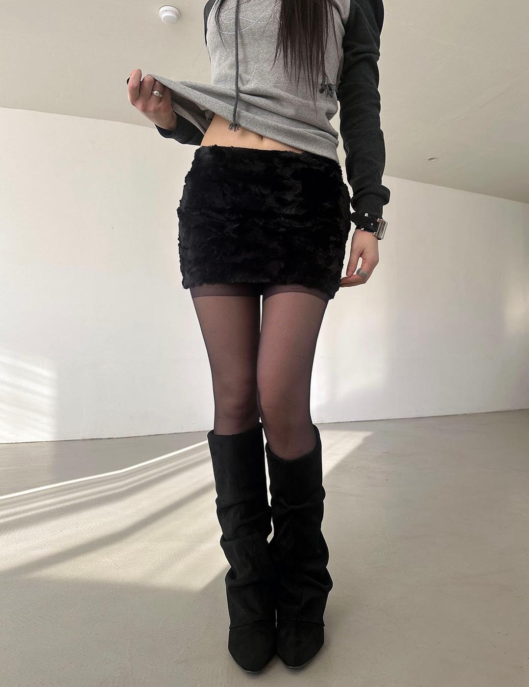 이너뮤트 fluffy fur skirt (2color)