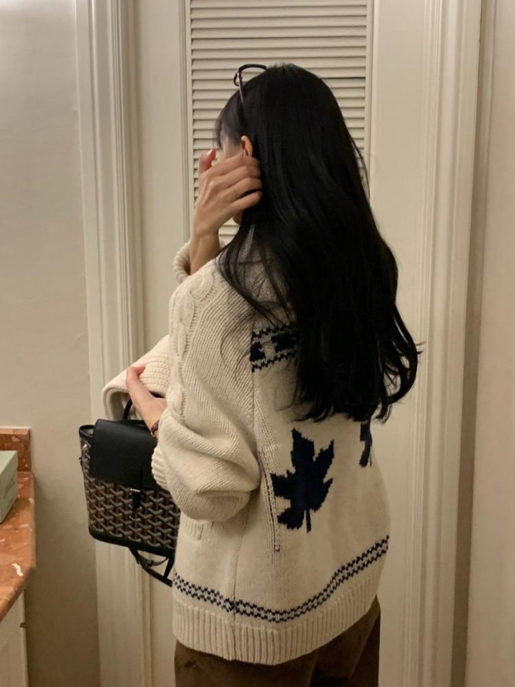 베르가못 리프 가디건 울100 카라 니트 긴팔 겨울 cd