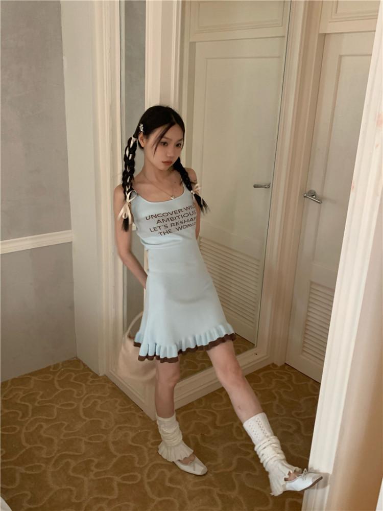 언커버 레터링 프릴나시원피스