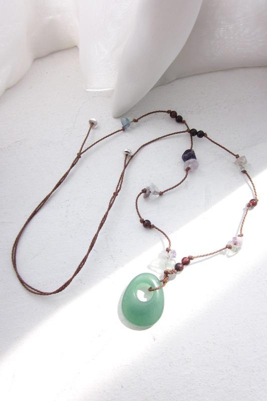 green stone necklace