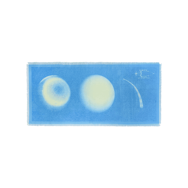구들과 혜성 SPHERES AND COMET FABRIC POSTER
