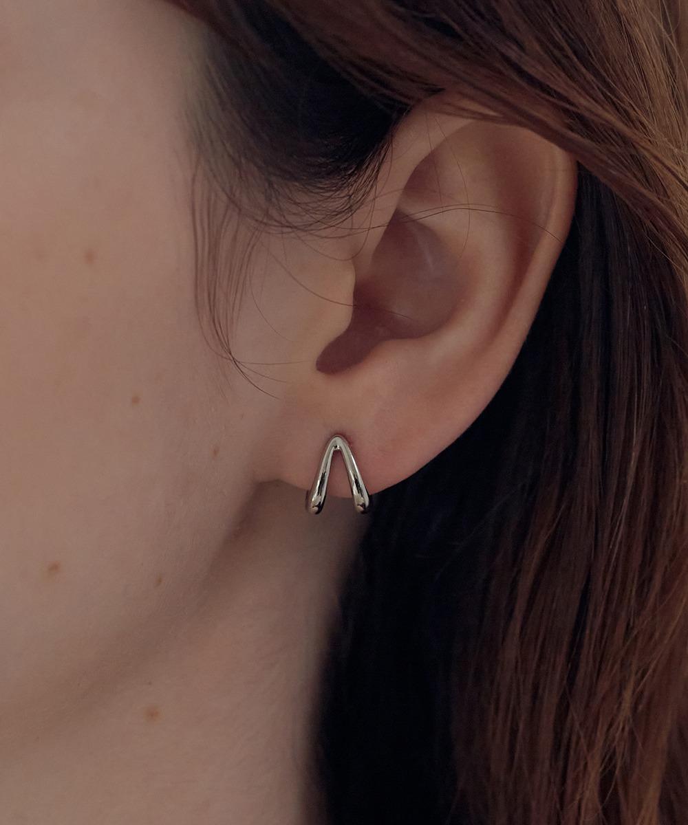 [아이들 소연/이사배 착용]더블 라인 삼각 귀걸이 (24k도금)