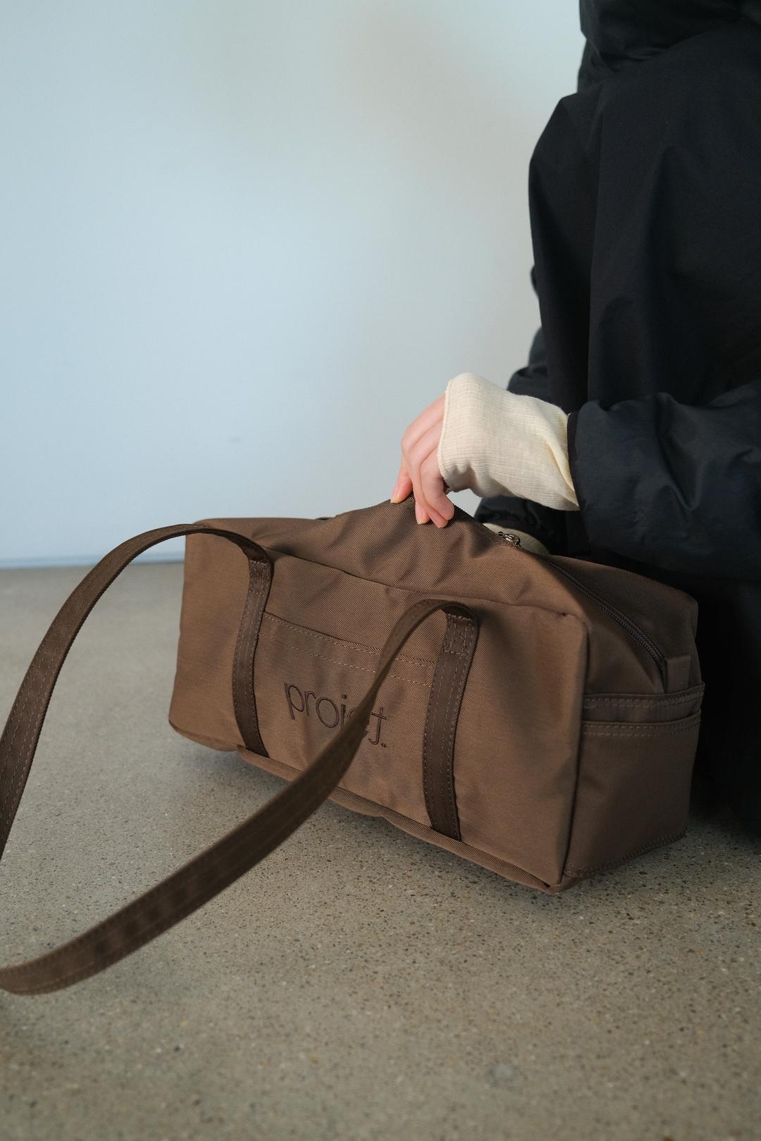 compact duffle bag (brown)