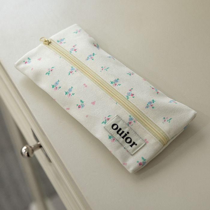 ouior flat pencil case - pastel ivory (middle zipper)