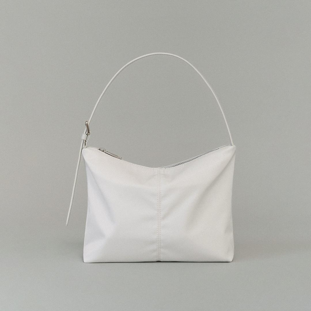 Nylon shoulder bag (White)
